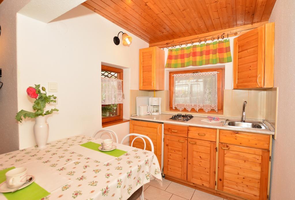 Viragoskert Apartman Heviz Exterior photo